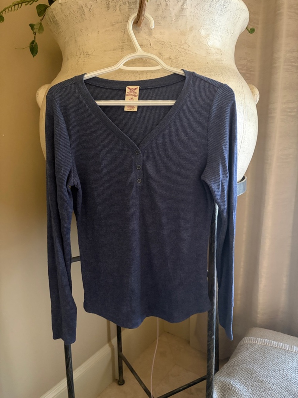 Faded Glory Navy Ribbed Henley Long Sleeve Top